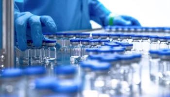 Собянин: Столичные предприятия нарастили выпуск лекарств для сердца и сосудов