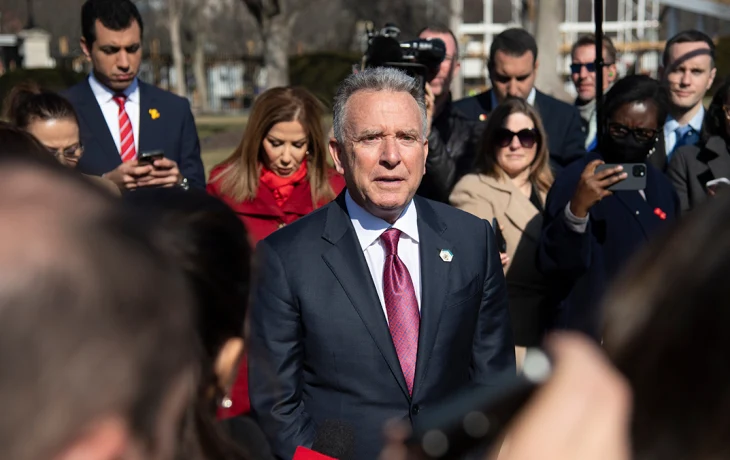 Автоколонна, в которой может ехать Стив Уиткофф, покинула Внуково