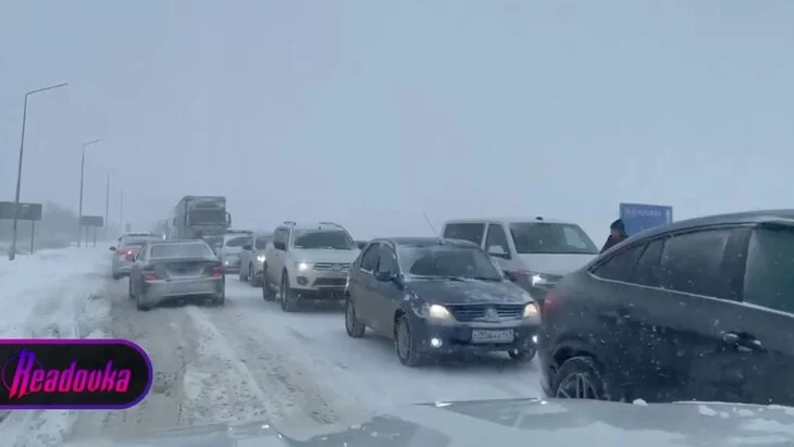 Десять человек пострадали в ДТП в Новгородской области