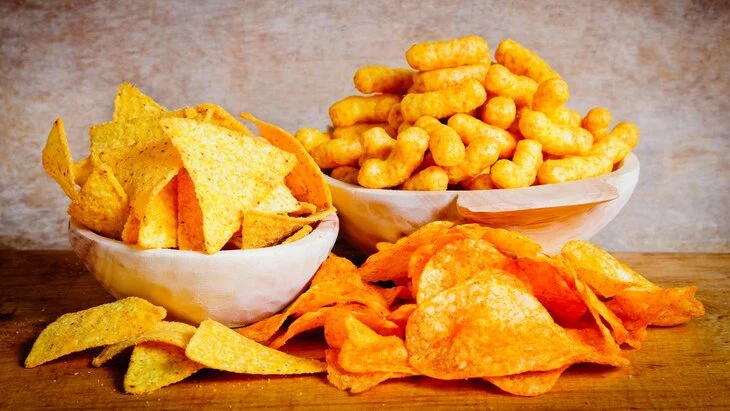 Минпромторг РФ предложил ввести маркировку чипсов и соусов