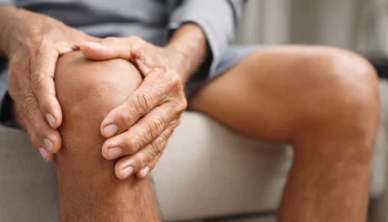 Ортопед Кулишов назвал факторы, которые сильно увеличивают риск артроза