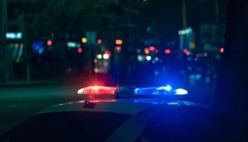 Найденную в Смоленске девочку вернули матери