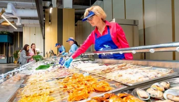 Праздничные скидки ждут гостей рыбных рынков "Москва &ndash; на волне" в День города