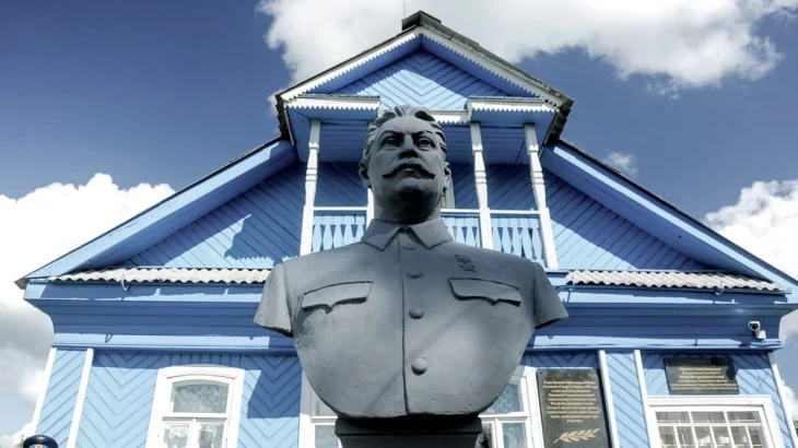 Дочь маршала Еременко представит биографическую книгу об отце Дочь маршала Еременко представит биографическую книгу об отце