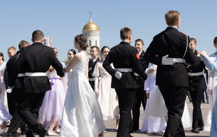 «Бал наследников Победы» прошел у Музея Победы «Бал наследников Победы» прошел у Музея Победы