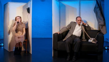 Показы спектакля &laquo;Есть ли жизнь на Марсе?&raquo; состоятся в театре &laquo;Мост&raquo; 4 и 23 мая