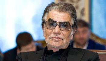 Итальянский модельер Роберто Кавалли умер в возрасте 83 лет