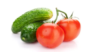 Аналитик Сорокина спрогнозировала падение цен на огурцы и помидоры на 19 и 15%