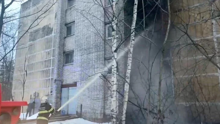 Открытое горение ликвидировано в Химках Открытое горение ликвидировано в Химках