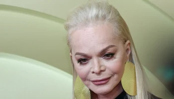 Полмиллиона за съемную квартиру: где теперь живет Лариса Долина