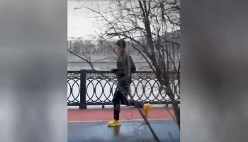 Глава МИД Венгрии выложил фото с пробежки по Воробьевым горам