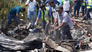 Более 200 тел обнаружено на месте крушения самолета в Индии