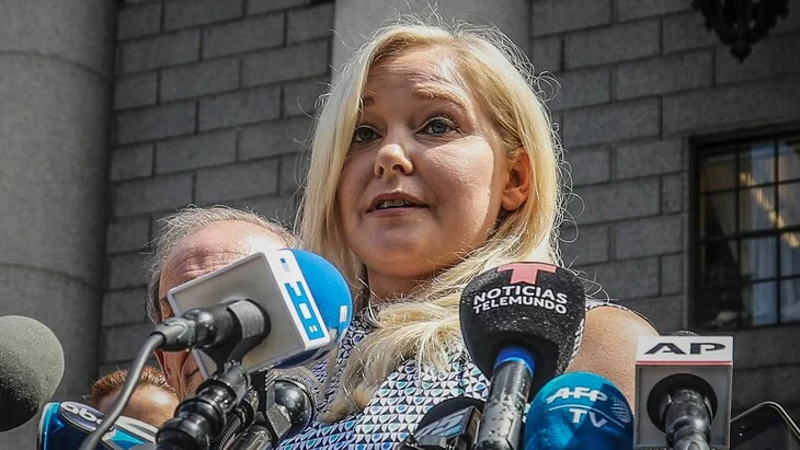 NBC: правозащитница Джуффре, обвинявшая принца Эндрю в насилии, найдена мертвой NBC: правозащитница Джуффре, обвинявшая принца Эндрю в насилии, найдена мертвой