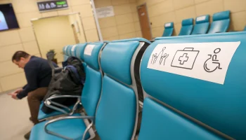 Около восьми тысяч туристов столкнулись с отменами рейсов в аэропортах Москвы