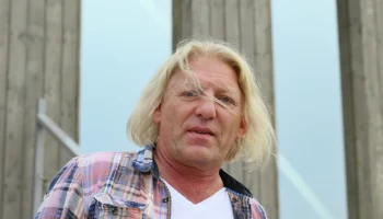 Телеведущий Александр Олейников умер на 61-м году жизни