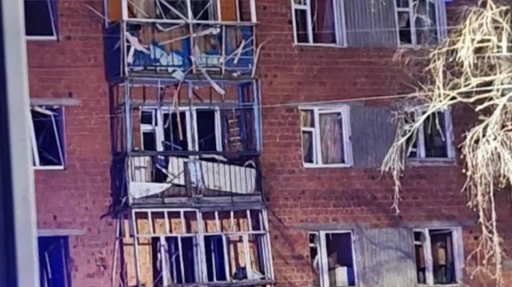 Обломки БПЛА упали на жилой дом в Чебоксарах Обломки БПЛА упали на жилой дом в Чебоксарах