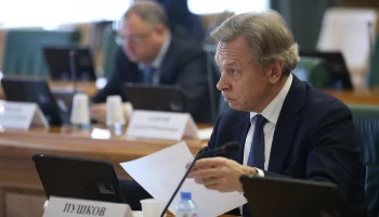 Пушков посоветовал Макрону подумать о последствиях отправки войск на Украину