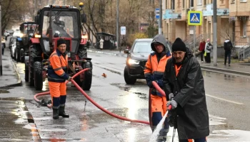 Дорогам требуется особый шампунь: как в Москве проходит месячник благоустройства
