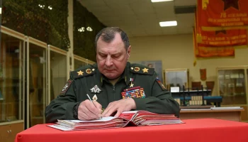 Следствие просит продлить арест экс-замглавы Минобороны Булгакову