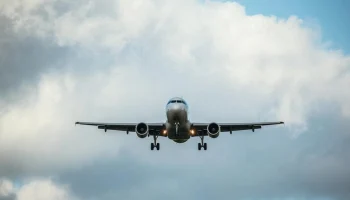 Пассажирский самолет с не выпускающимися закрылками сел в Норильске