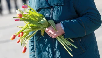 Москвички рассказали, что ожидают получить от мужчин на 8 Марта