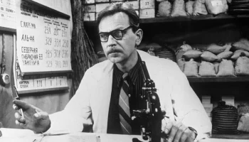 Прощание с актером Эрнстом Романовым пройдет 29 февраля