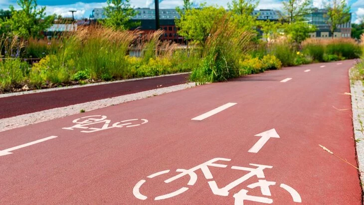 Велодорожка и шезлонги появятся на Симоновской набережной в Москве