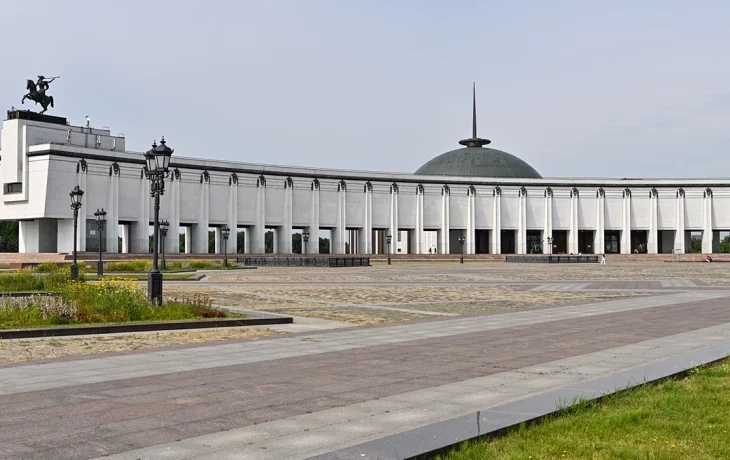 Выставка ко Дню войск противовоздушной обороны открылась в Музее Победы Выставка ко Дню войск противовоздушной обороны открылась в Музее Победы