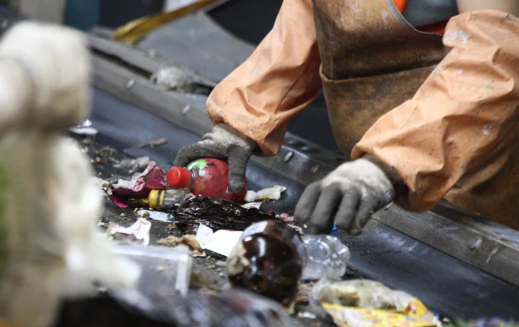 Похожий на гранату предмет обнаружили в мусоросборнике в московской многоэтажке