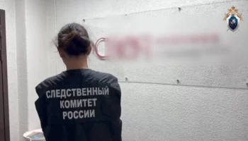 Муж умершей после операции женщины в Петербурге заявил, что у нее не было противопоказаний