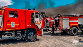 Производственное здание загорелось в Краснодаре