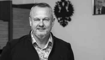 Глава совета депутатов Новой Каховки Леонтьев умер в больнице после атаки ВСУ