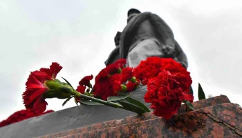 Собянин: В Москве установят мемориальные доски пяти героям Советского Союза