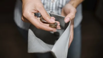 Эксперт Карпычева перечислила простые способы контролировать импульсивные покупки