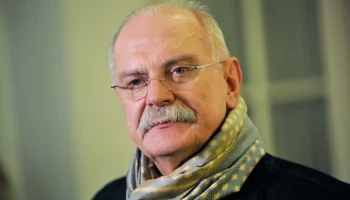 YouTube заблокировал канал Никиты Михалкова "Бесогон"