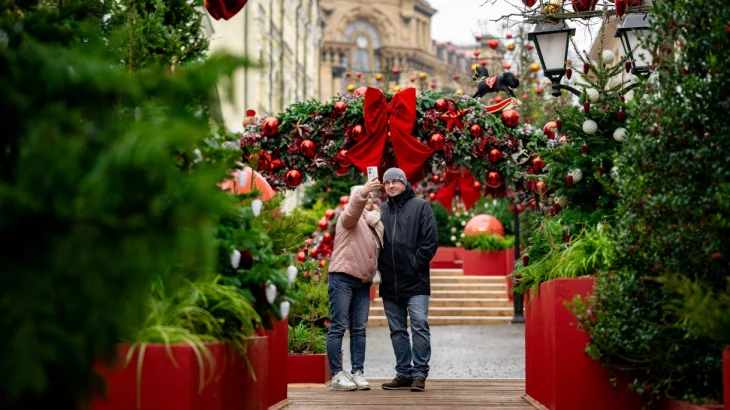 «Зима в Москве»: праздничные локации продолжают радовать горожан и гостей столицы «Зима в Москве»: праздничные локации продолжают радовать горожан и гостей столицы