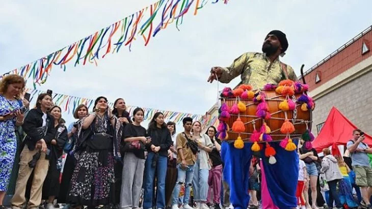 День Индии пройдет в "Аптекарском огороде" 29 октября День Индии пройдет в "Аптекарском огороде" 29 октября