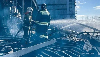 Пожар в якутском Нерюнгри локализован на площади 300 "квадратов"