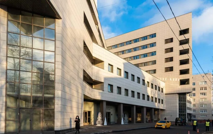 Капремонт корпуса № 2 Боткинской больницы выполнили почти наполовину Капремонт корпуса № 2 Боткинской больницы выполнили почти наполовину