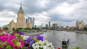 Жару ждать не приходится: какой будет погода в Москве до конца июня