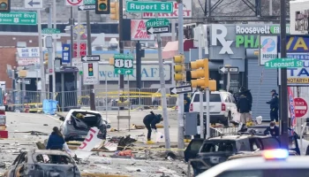 Число жертв авиакатастрофы в Филадельфии достигло 7