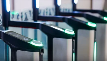 Сергей Собянин рассказал о преимуществах турникетов московского производства