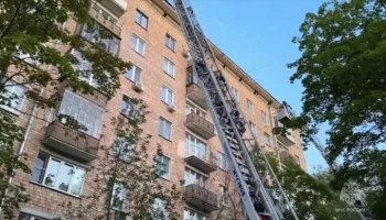 Открытое горение в жилом доме на юго-западе Москвы ликвидировано