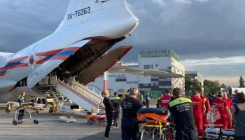 Шесть взрослых и двое детей доставили из Севастополя в Москву в тяжелом состоянии