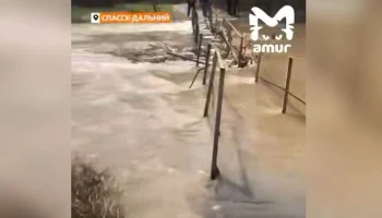 Река разлилась в Спасске-Дальнем, подтопив 19 придомовых территорий