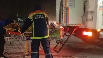Почти 150 человек эвакуировали с заснеженной трассы в Саратовской области