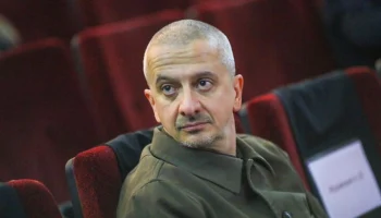 Богомолов ответил на критику после назначения в Школу-студию МХАТ