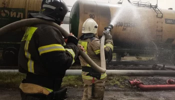 РИА Новости: три человека пострадали при возгорании цистерны под Симферополем