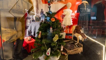 Выставка к 80-летию снятия блокады Ленинграда открылась в Музее Победы