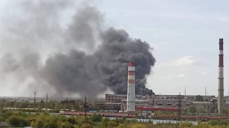 Пожар произошел на заводе "Омсктрансмаш" в Омске Пожар произошел на заводе "Омсктрансмаш" в Омске